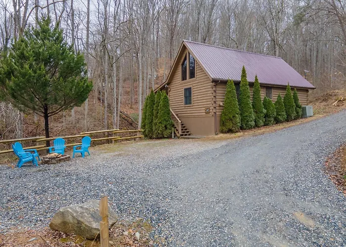 Cozy Cabin Retreat: Tiny Trotter