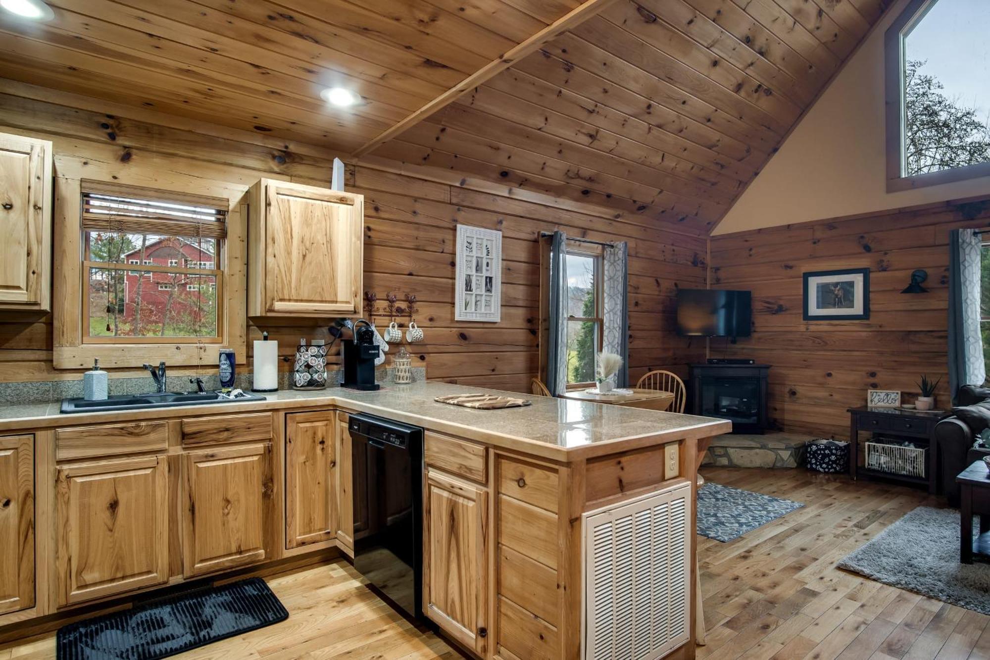 Cozy Retreat: Tiny Trotter *