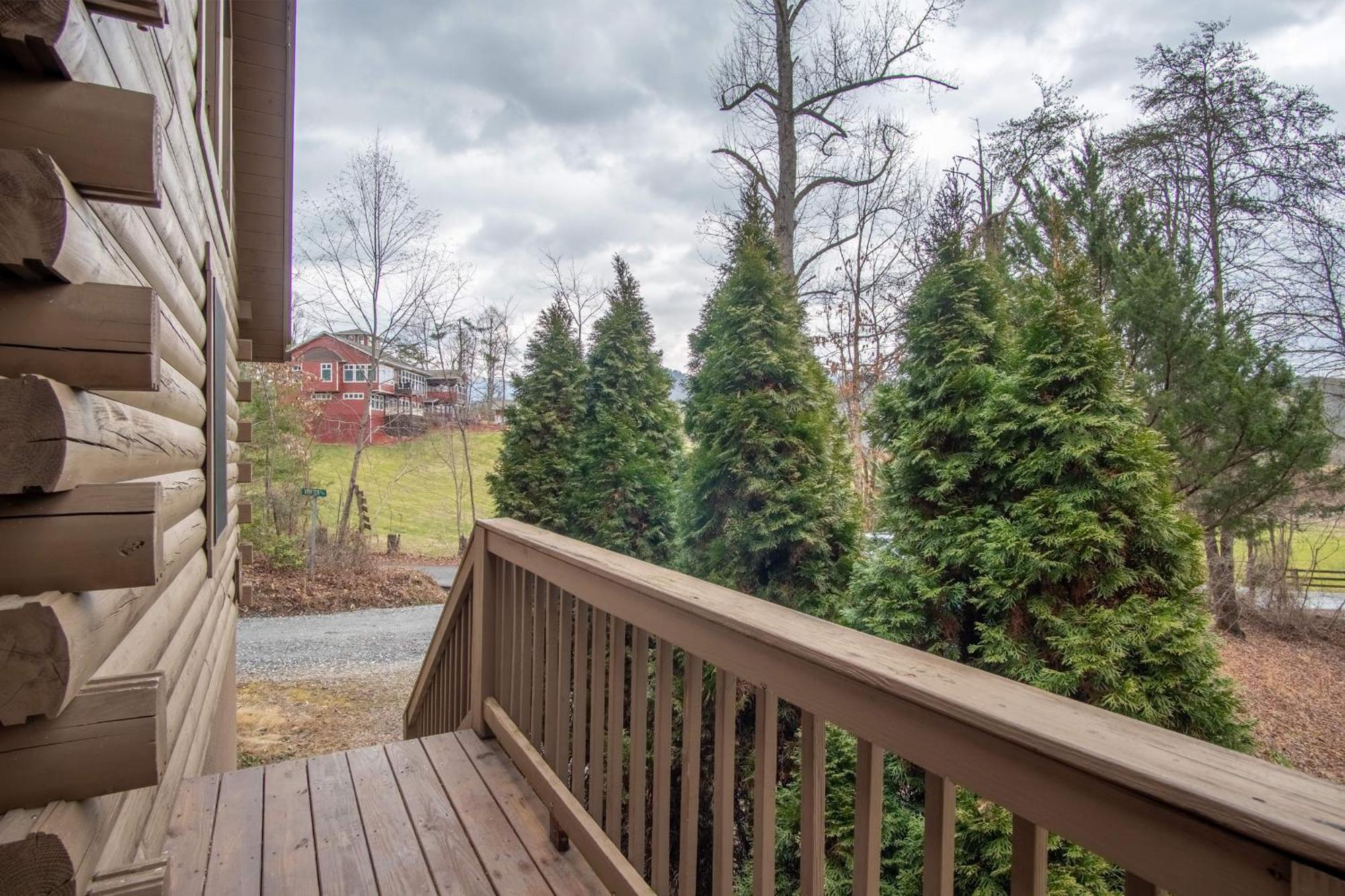 Cozy Retreat: Tiny Trotter Bryson City